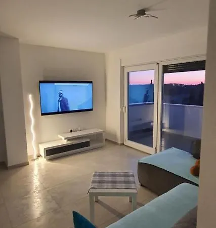Apartment Sunset With Private Garage Pula Zewnętrze zdjęcie