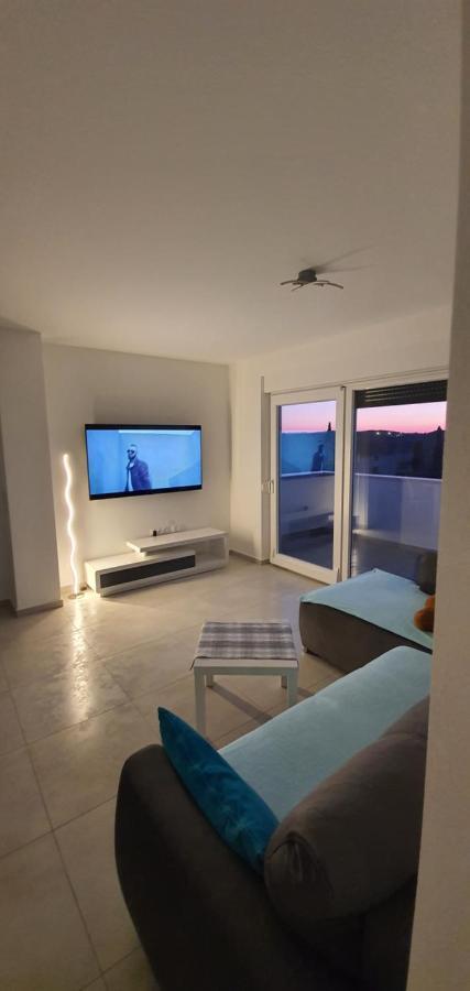 Sunset With Private Garage Apartment Pula